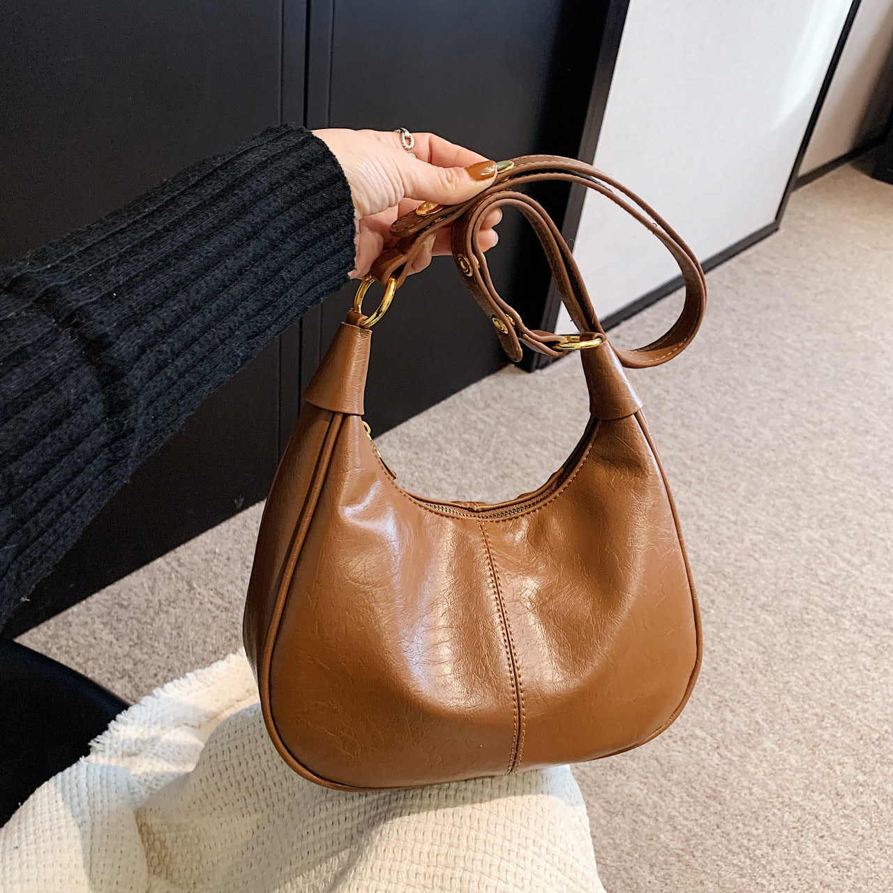 Underarm Bag Oil Wax Leather Trendy Texture One-shoulder Crossboby Bag Women's Bag