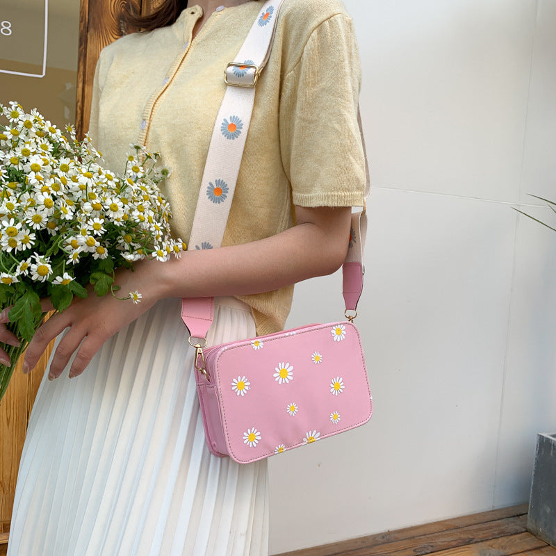 Women's Flower Shoulder Crossbody Fashion Chain Bag